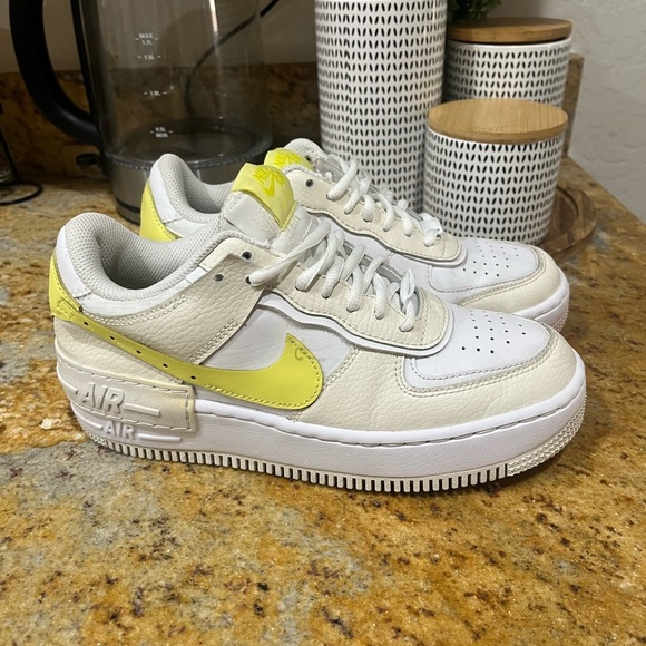 Nike Air Force 1 size 7 - Picture 1 of 8